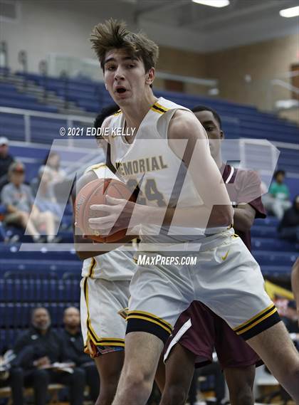 Thumbnail 2 in Memorial vs. Rowlett (In-N-Out Tournament) photogallery.