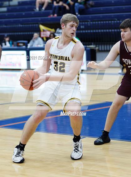 Thumbnail 1 in Memorial vs. Rowlett (In-N-Out Tournament) photogallery.