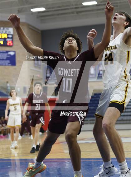 Thumbnail 2 in Memorial vs. Rowlett (In-N-Out Tournament) photogallery.