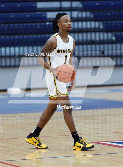 Thumbnail 1 in Memorial vs. Rowlett (In-N-Out Tournament) photogallery.