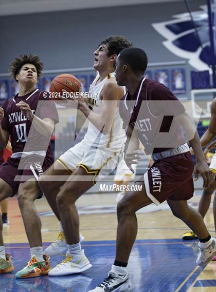 Thumbnail 3 in Memorial vs. Rowlett (In-N-Out Tournament) photogallery.