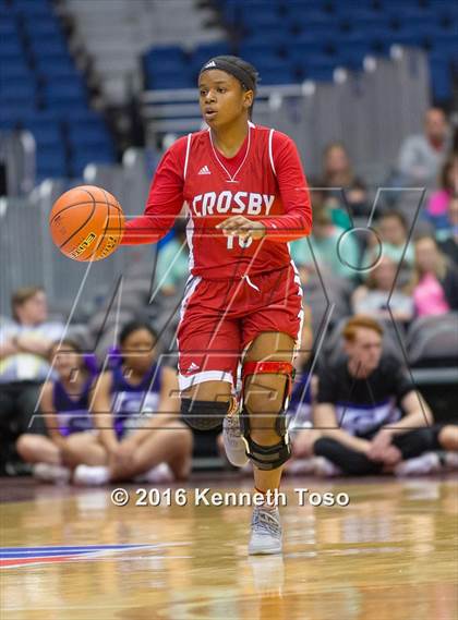 Thumbnail 2 in Canyon vs. Crosby (UIL 5A Semifinal) photogallery.