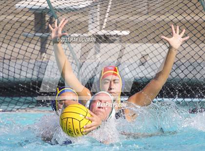 Thumbnail 3 in Garces Memorial vs. Leland (Central Valley Showdown @ Clovis West) photogallery.