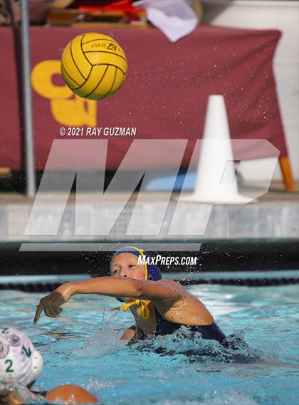 Thumbnail 3 in Garces Memorial vs. Leland (Central Valley Showdown @ Clovis West) photogallery.