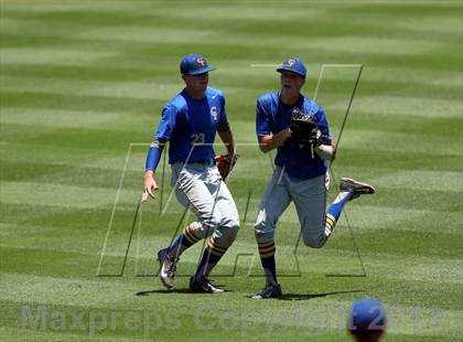 Thumbnail 2 in Weimar vs Carlisle (UIL 1A Semifinal) photogallery.