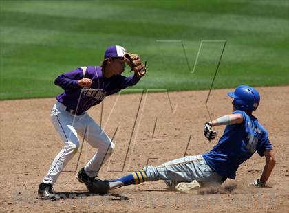 Thumbnail 3 in Weimar vs Carlisle (UIL 1A Semifinal) photogallery.