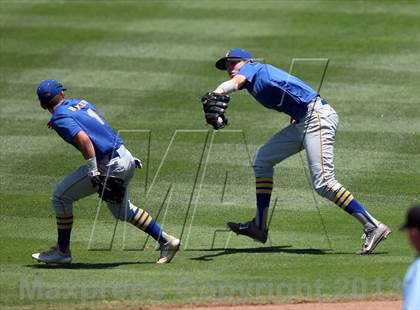 Thumbnail 2 in Weimar vs Carlisle (UIL 1A Semifinal) photogallery.