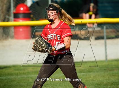 Thumbnail 2 in Kearney vs. Crete (Lincoln Public Schools Softball Classic) photogallery.
