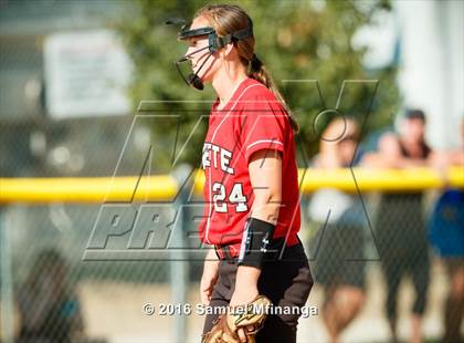Thumbnail 2 in Kearney vs. Crete (Lincoln Public Schools Softball Classic) photogallery.
