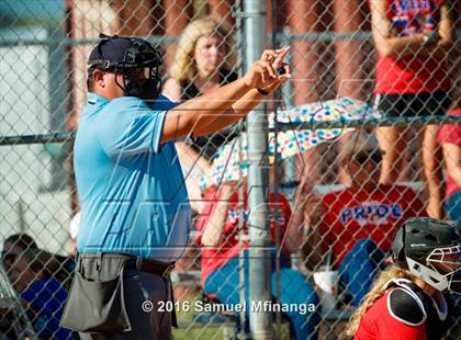 Thumbnail 2 in Kearney vs. Crete (Lincoln Public Schools Softball Classic) photogallery.