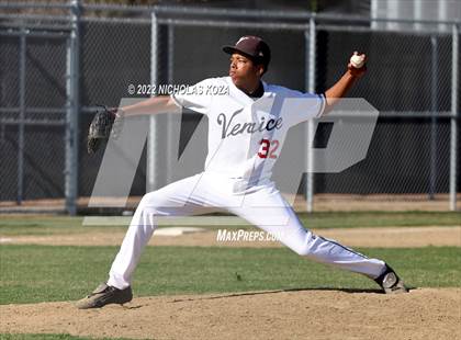 Thumbnail 3 in Palisades vs. Venice photogallery.