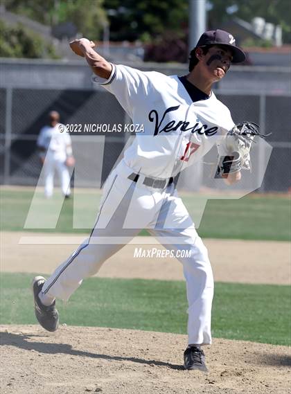 Thumbnail 2 in Palisades vs. Venice photogallery.
