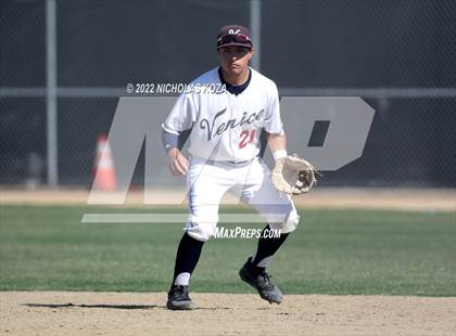 Thumbnail 1 in Palisades vs. Venice photogallery.