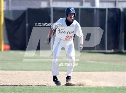 Thumbnail 1 in Palisades vs. Venice photogallery.
