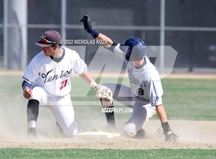 Thumbnail 2 in Palisades vs. Venice photogallery.