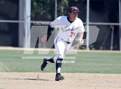 Thumbnail 1 in Palisades vs. Venice photogallery.