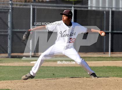 Thumbnail 2 in Palisades vs. Venice photogallery.