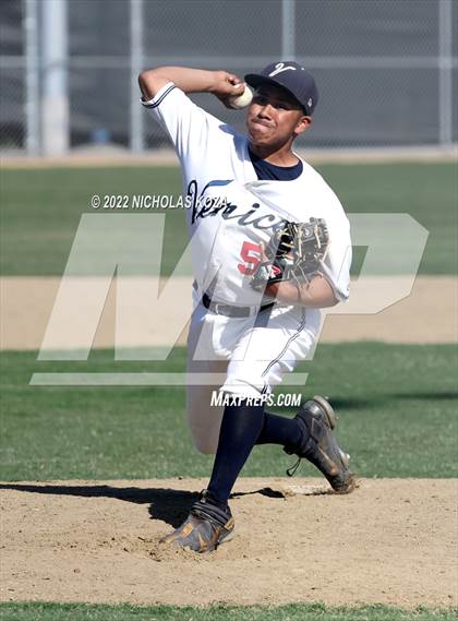 Thumbnail 3 in Palisades vs. Venice photogallery.