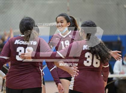 Thumbnail 2 in Kearny vs St. Joseph Academy (CIF SDS D5 Semifinal) photogallery.