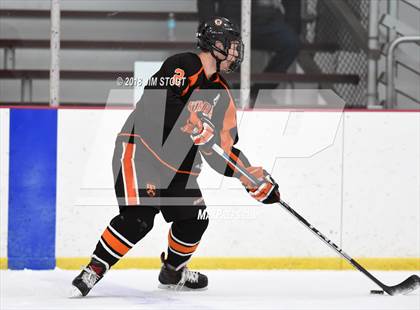 Thumbnail 1 in Kimball Union vs. Shattuck-St. Mary's (Gunnery Showcase) photogallery.