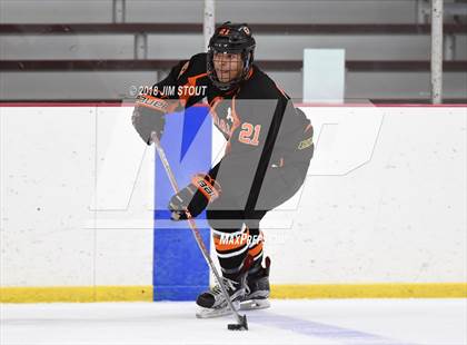 Thumbnail 2 in Kimball Union vs. Shattuck-St. Mary's (Gunnery Showcase) photogallery.