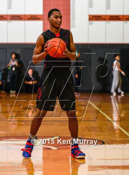Thumbnail 2 in Katy Taylor vs. Pearce (McDonald's Texas Invitational) photogallery.
