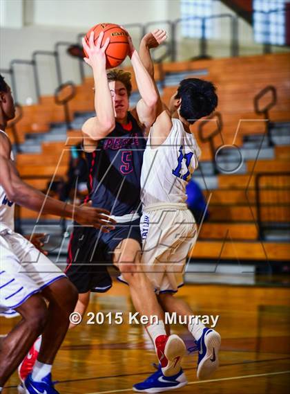 Thumbnail 1 in Katy Taylor vs. Pearce (McDonald's Texas Invitational) photogallery.