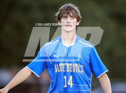 Thumbnail 1 in Episcopal @ Clay (Preseason) photogallery.