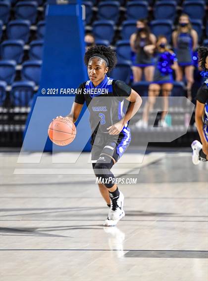 Thumbnail 3 in Cypress Creek v Heights (UIL 6A Regional Quarterfinal Playoff) photogallery.