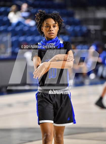Thumbnail 3 in Cypress Creek v Heights (UIL 6A Regional Quarterfinal Playoff) photogallery.