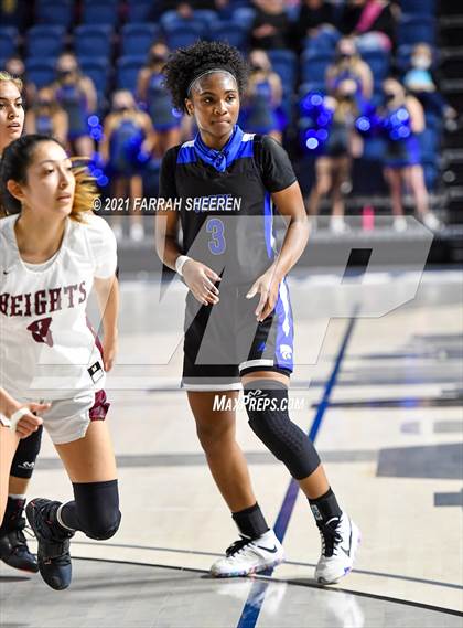 Thumbnail 3 in Cypress Creek v Heights (UIL 6A Regional Quarterfinal Playoff) photogallery.