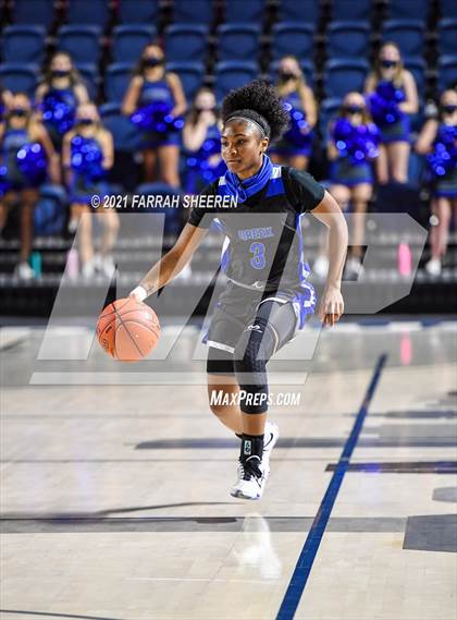 Thumbnail 2 in Cypress Creek v Heights (UIL 6A Regional Quarterfinal Playoff) photogallery.
