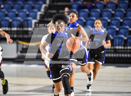 Thumbnail 2 in Cypress Creek v Heights (UIL 6A Regional Quarterfinal Playoff) photogallery.