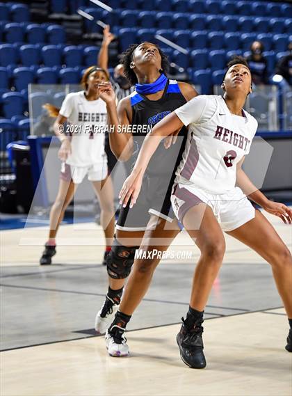 Thumbnail 2 in Cypress Creek v Heights (UIL 6A Regional Quarterfinal Playoff) photogallery.