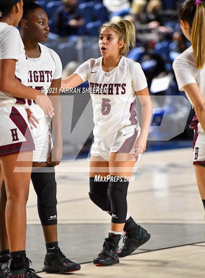 Thumbnail 3 in Cypress Creek v Heights (UIL 6A Regional Quarterfinal Playoff) photogallery.