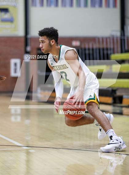 Thumbnail 1 in Central vs Rock Bridge (Summit Grill Shootout) photogallery.