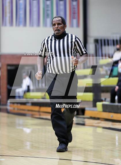 Thumbnail 3 in Central vs Rock Bridge (Summit Grill Shootout) photogallery.