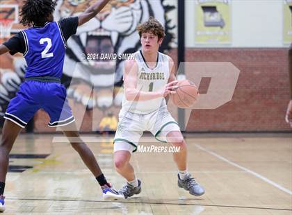 Thumbnail 2 in Central vs Rock Bridge (Summit Grill Shootout) photogallery.