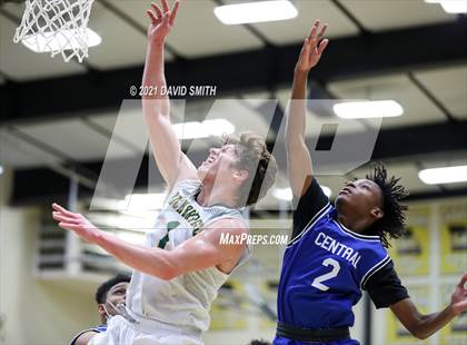 Thumbnail 1 in Central vs Rock Bridge (Summit Grill Shootout) photogallery.