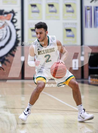 Thumbnail 1 in Central vs Rock Bridge (Summit Grill Shootout) photogallery.