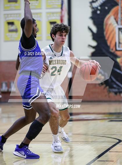 Thumbnail 2 in Central vs Rock Bridge (Summit Grill Shootout) photogallery.