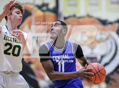 Thumbnail 2 in Central vs Rock Bridge (Summit Grill Shootout) photogallery.