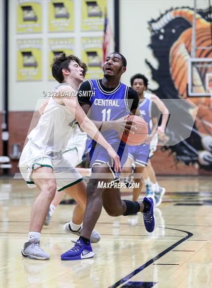 Thumbnail 2 in Central vs Rock Bridge (Summit Grill Shootout) photogallery.