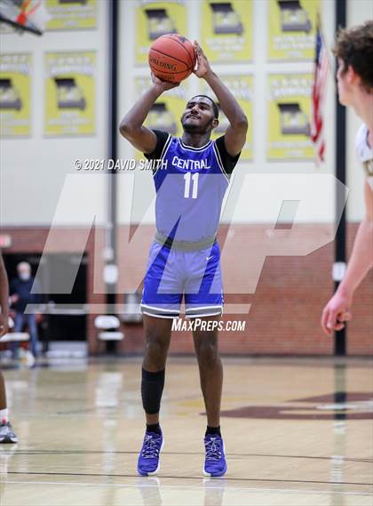 Thumbnail 2 in Central vs Rock Bridge (Summit Grill Shootout) photogallery.