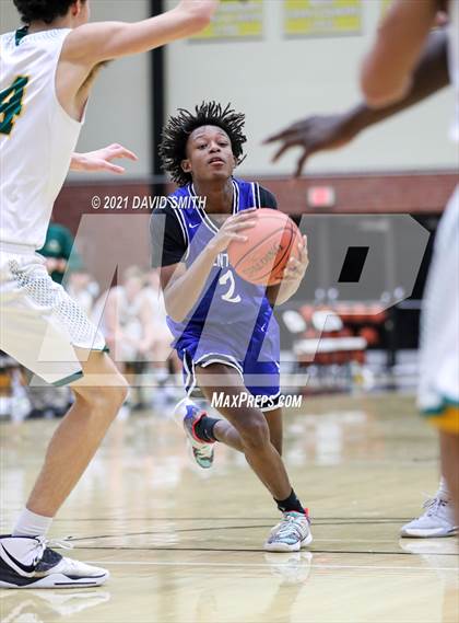 Thumbnail 1 in Central vs Rock Bridge (Summit Grill Shootout) photogallery.