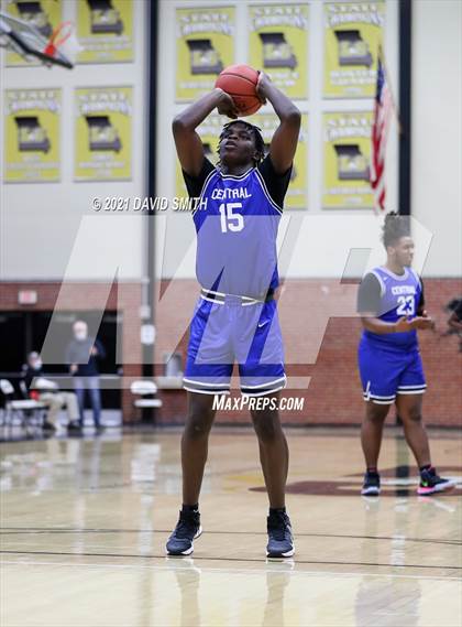Thumbnail 1 in Central vs Rock Bridge (Summit Grill Shootout) photogallery.