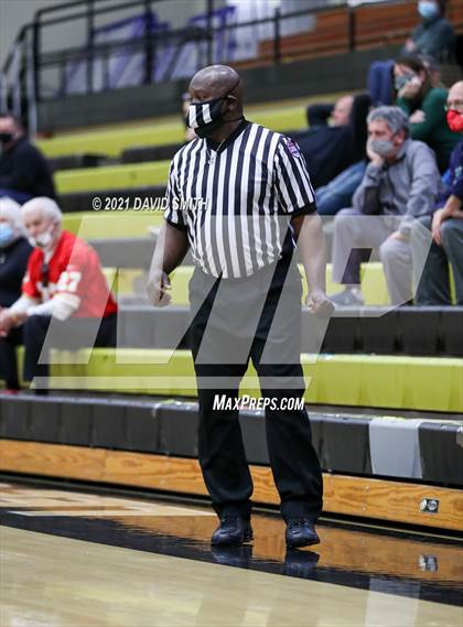Thumbnail 1 in Central vs Rock Bridge (Summit Grill Shootout) photogallery.