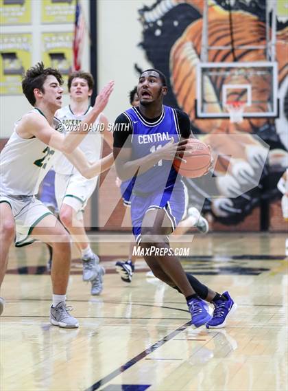 Thumbnail 3 in Central vs Rock Bridge (Summit Grill Shootout) photogallery.