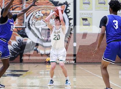 Thumbnail 2 in Central vs Rock Bridge (Summit Grill Shootout) photogallery.
