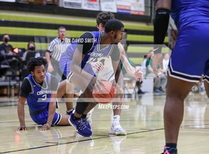 Thumbnail 2 in Central vs Rock Bridge (Summit Grill Shootout) photogallery.